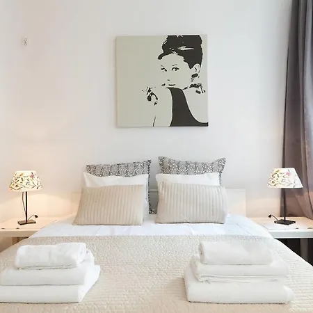 Mariensztat - View 2 아파트